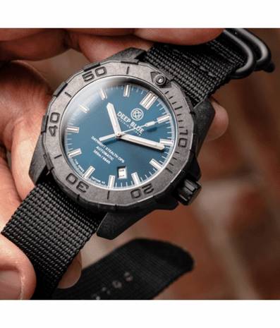 DAYNIGHT STEALTH OPS CARBON CASE DARK BLUE DIAL – BLUE /YELLOW TRITIUM TUBES AUTOMATIC WATCH SCREW DOWN CROWN