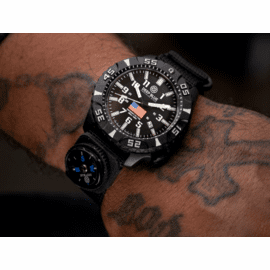 DAYNIGHT DIVER PC USA TRITIUM AUTOMATIC WATCH- BLACK- WHITE BEZEL - WHITE NUMBERS USA FLAG 3 COLOR TRITIUM TUBES &ndash; STRAP